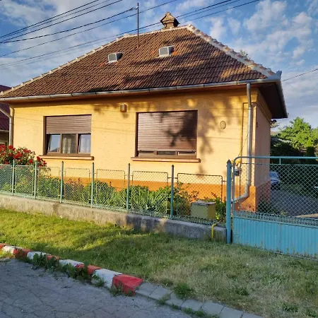 Appartamento Zadora Haus Săcele Esterno foto